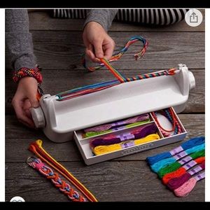 Loopdedoo friendship bracelet maker